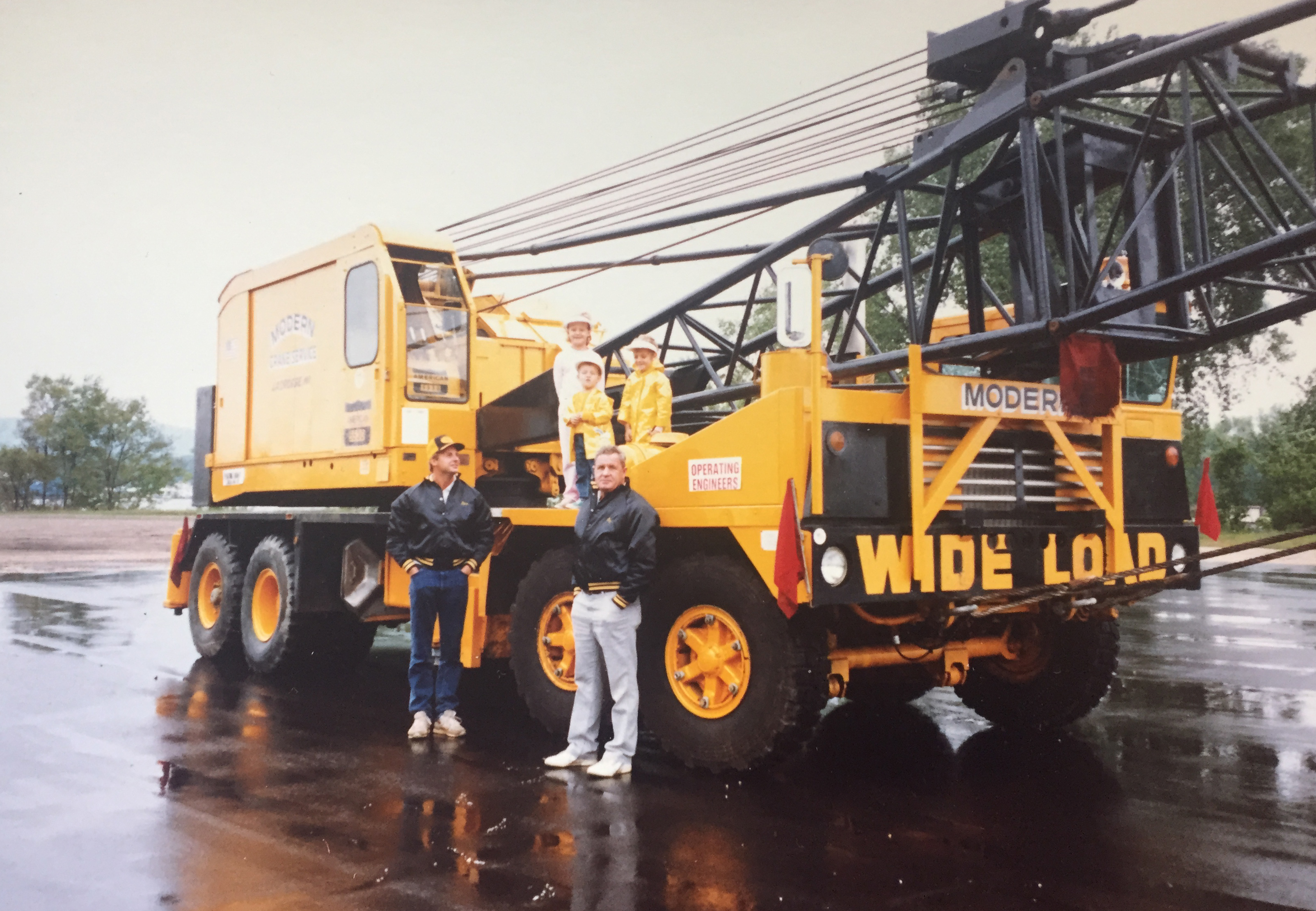  MODERN CRANE SERVICE, INC.